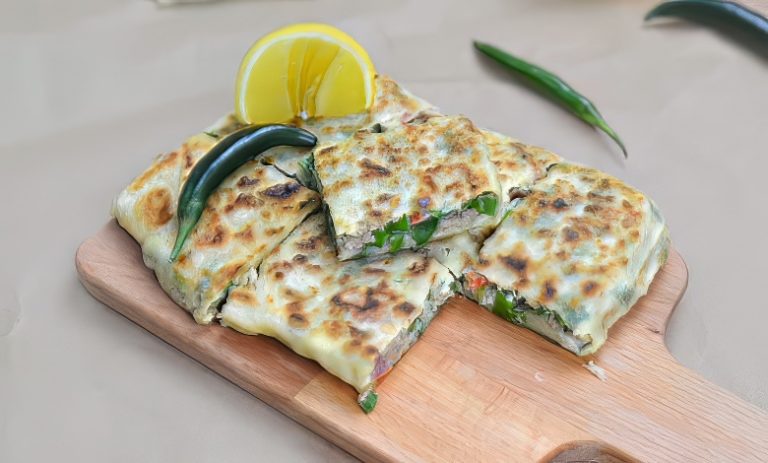 Read more about the article Saudi Street Food Mutabbaq | A Crispy Arabian Treat | مطبق